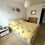 T3 Climatise Avec Wi-fi En Rez-de-jardin - - Fr-1-816-35 בורם-לה-מימוזה