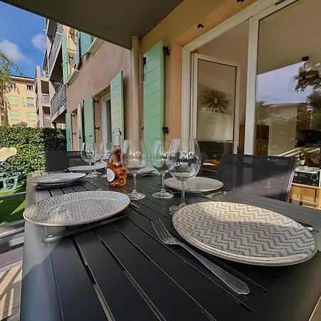T3 Climatise Avec Wi-fi En Rez-de-jardin - - Fr-1-816-35 דירה
